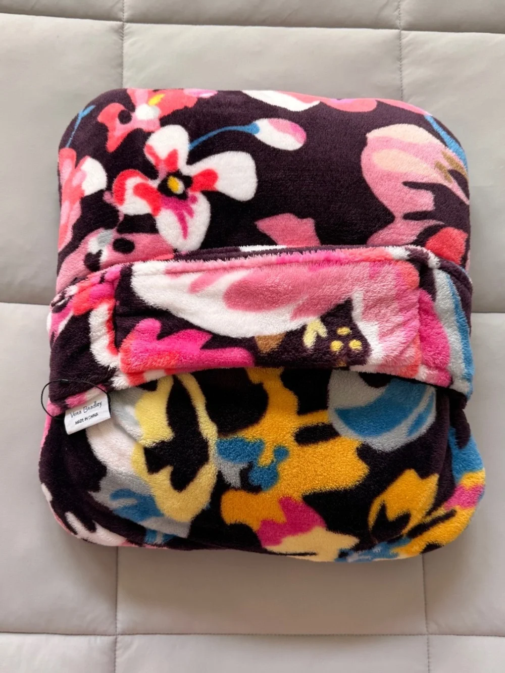 Vera Bradley Fleece Travel Blanket Floral Pink Purple Multicolor